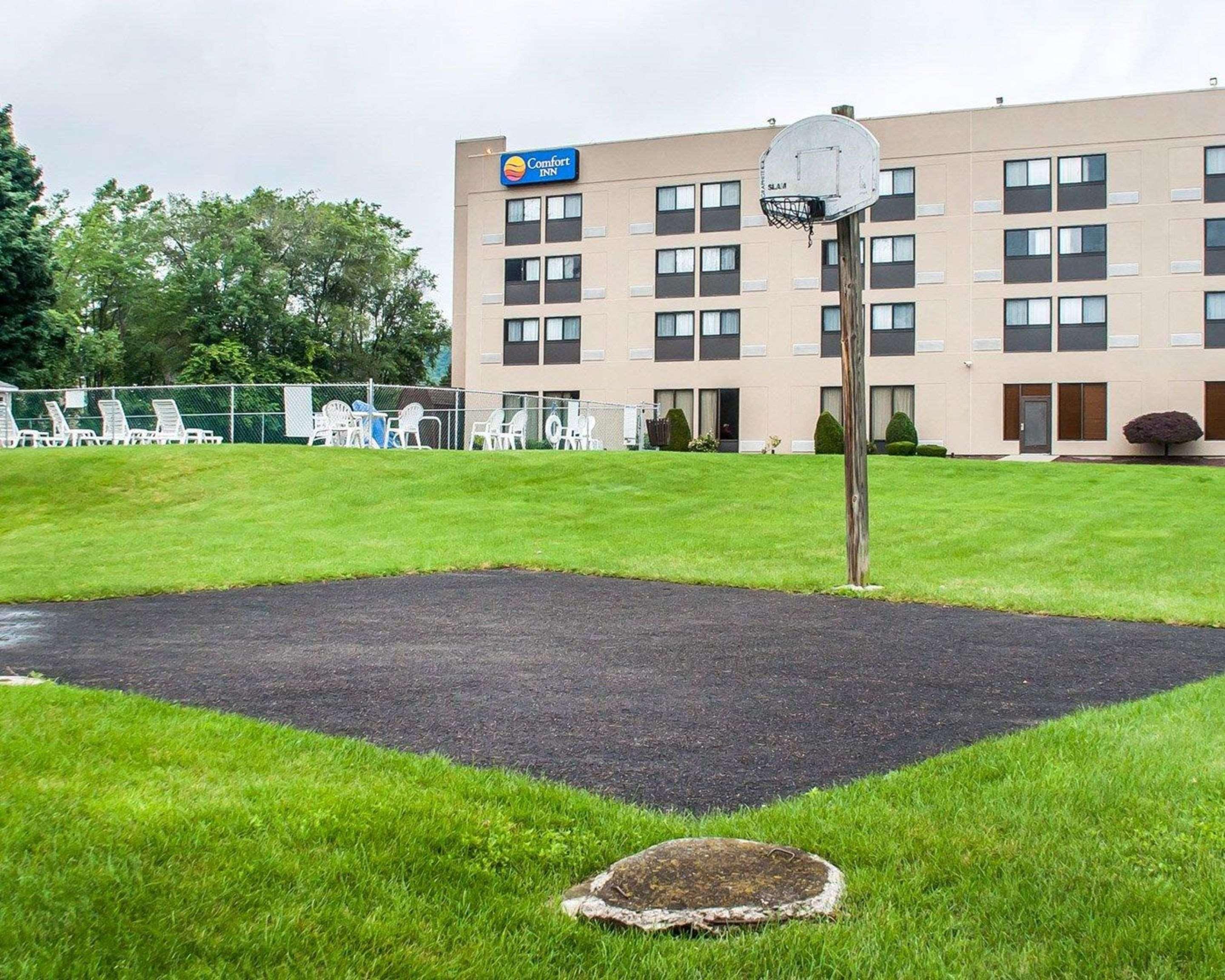 Comfort Inn Binghamton I-81 Buitenkant foto